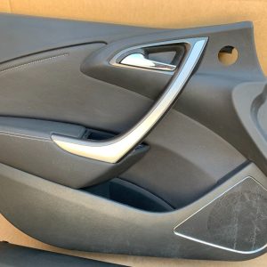 Fata usa din piele stanga fata Opel Astra J - Dezmembrari Auto