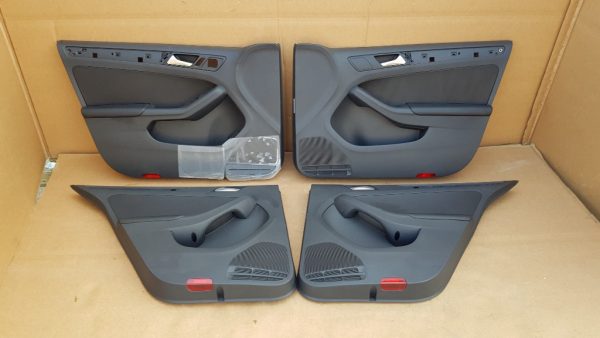 Set fete usi din piele VW Jetta 2017 - Dezmembrari Auto