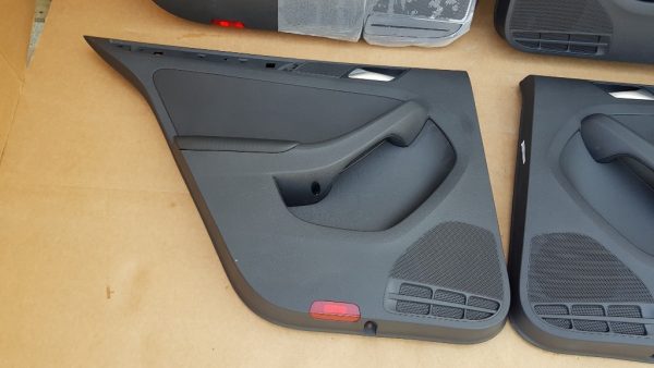 Set fete usi din piele VW Jetta 2017 - Dezmembrari Auto - imagine 4