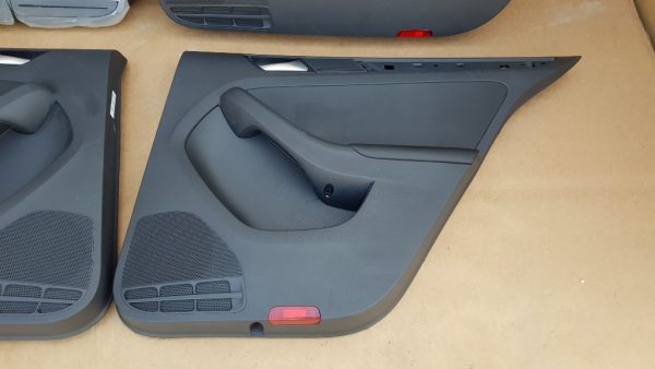 Set fete usi din piele VW Jetta 2017 - Dezmembrari Auto - imagine 2