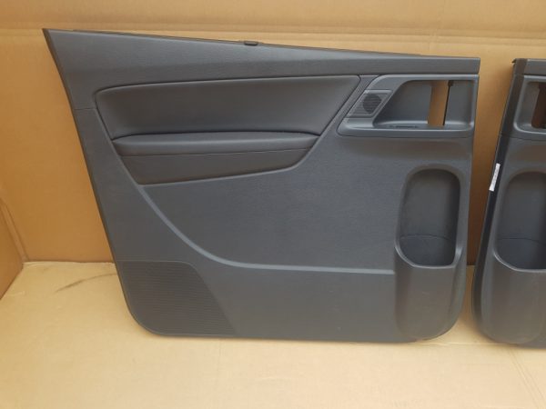 Set fete usi spate piele cu perdelute Seat Alhambra 2 VW Sharan 7n - Dezmembrari Auto - imagine 4