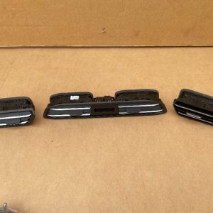 Set grile ventilatie VW Caddy Ford Tourneo Connect 2023 la 0 km - Dezmembrari Auto