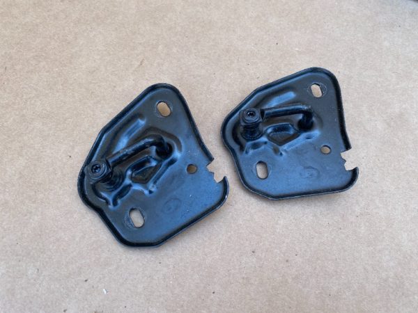 Set incuietori capota Audi A6 C7 2016 4G0823185 4G0823186 la 0 km - Dezmembrari Auto