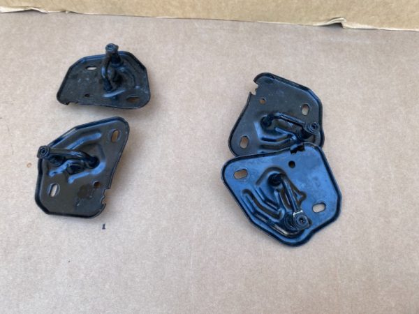Set incuietori capota Audi A6 C7 2016 4G0823186 4G0 823 186 4G0823185 4G0 823 185 - Dezmembrari Auto