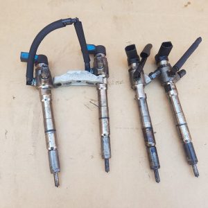 Injector injectoare Audi A3 8P 1.6 tdi 03L130277B 03L 130 277 B - Dezmembrari Auto