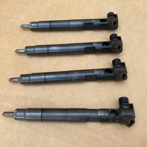 Set injectoare Mercedes C Class W205 2.2 A6510703287 - Dezmembrari Auto