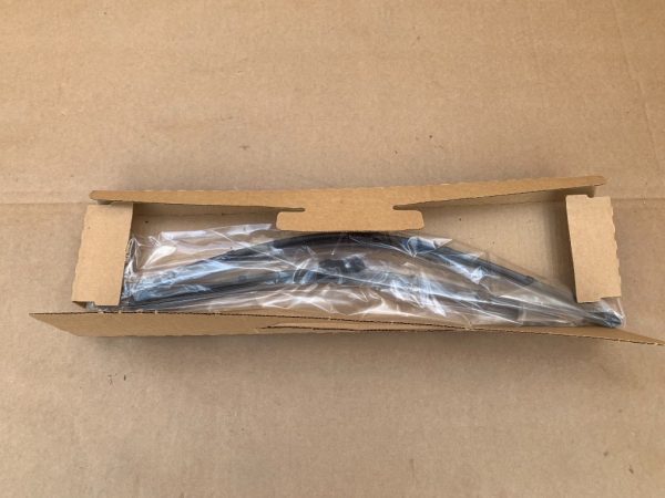 Set lamele stergator VW Jetta 2017 5C7955400A 5C7 955 400 A la 0 km - Dezmembrari Auto