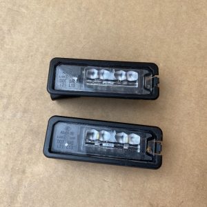 Set lampi led numar Audi Q8 2019 1K8943021D 1K8 943 021 D la 0 km - Dezmembrari Auto