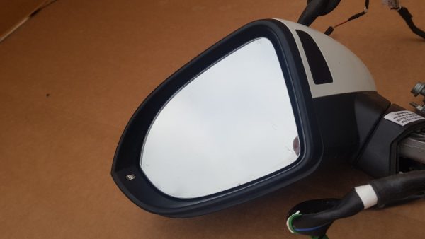 Set oglinzi cu rabatare electrica si side assist VW Passat B8 volan dreapta - Dezmembrari Auto - imagine 4