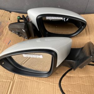 Set oglinzi stanga dreapta cu rabatare electrica VW Jetta 2017 - Dezmembrari Auto