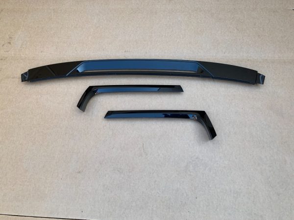 Set ornamente haion R-Line VW Passat B8 combi / variant - Dezmembrari Auto