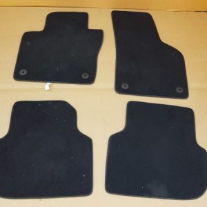 Set presuri covorase originale VW Jetta 2016 5C7863011A 5C7 863 011 A - Dezmembrari Auto