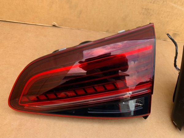 Set stopuri cu semnalizari dinamice VW Golf 7 2019 hatchback la 0 km - Dezmembrari Auto - imagine 2