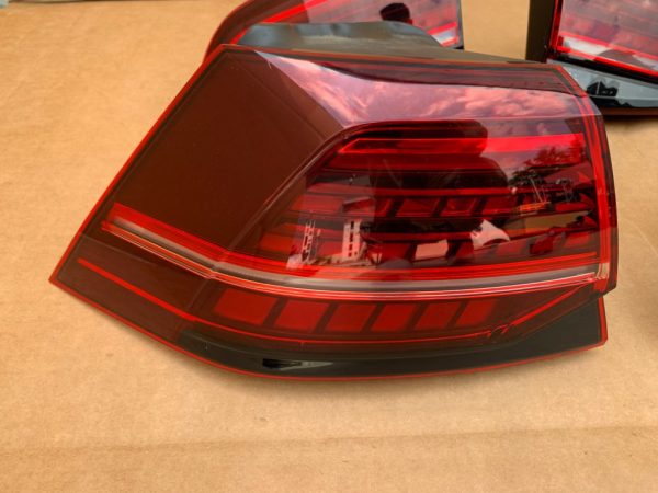 Set stopuri cu semnalizari dinamice VW Golf 7 2019 hatchback la 0 km - Dezmembrari Auto - imagine 3