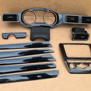 Set trimuri ornamente bord VW Jetta MK4 MK5 dn 2017 la 0 km  black piano - Dezmembrari Auto