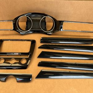 Set trimuri ornamente bord VW Jetta MK4 MK5 dn 2017 la 0 km black piano - Dezmembrari Auto