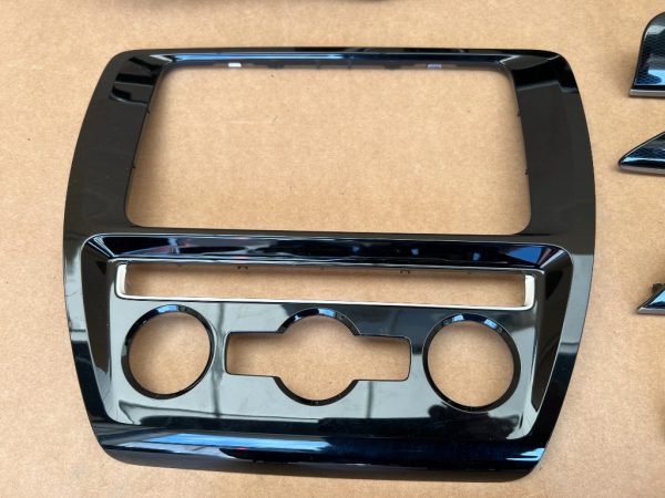 Set trimuri ornamente bord VW Jetta MK4 MK5 dn 2017 la 0 km black piano - Dezmembrari Auto - imagine 3