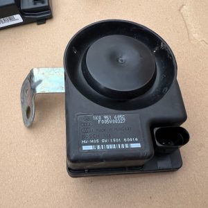 Sirena alarma 1K0951605C 1K0 951 605 C Audi A6 C7 din 2016 la 0 km - Dezmembrari Auto