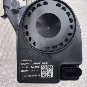 Sirena alarma VW Sharan din 2018 1K0951605F 1K0 951 605 F - Dezmembrari Auto
