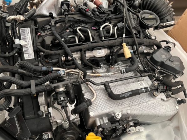 Sistem injectie VW Arteon 2.0 tdi DTS din 2021 la 0 km injectoare pompa rampa injectie - Dezmembrari Auto