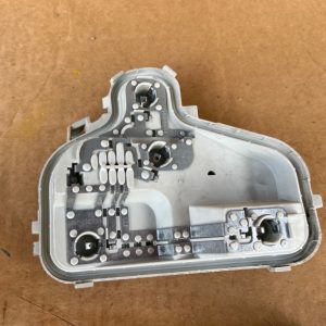 Soclu becuri stanga stop aripa Audi A3 8P 2 usi 8p0945257 8p0 945 257 - Dezmembrari Auto