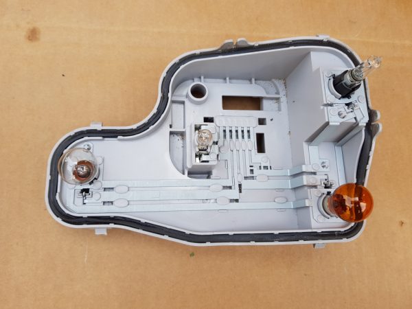 Soclu becuri stanga VW Polo 6R 6R0945257A 6R0 945 257 A - Dezmembrari Auto