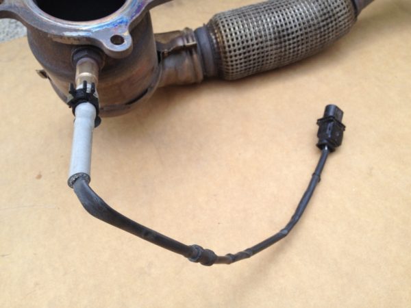 Sonda lambda VW Passat CC 06J906262AA 06J 906 262 AA - Dezmembrari Auto