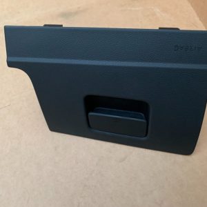 Spatiu depozitare plansa bord VW Arteon Passat B8 3G1857921D 3G1 857 921 D - Dezmembrari Auto