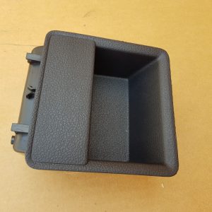 Spatiu depozitare VW Jetta 2016 5C6863383 5C6 863 383 - Dezmembrari Auto