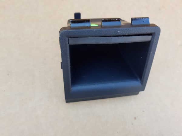Spatiu tocare Audi A3 8P 8P0863351D 8P0 863 351 D - Dezmembrari Auto