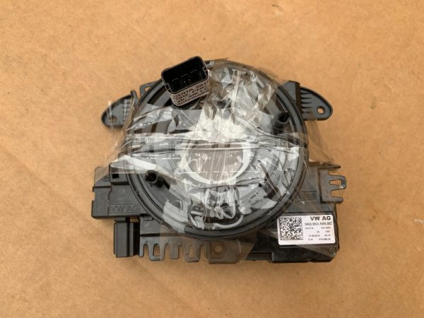 Spira volan VW Jetta 2017 5K0953569BC 5K0 953 569 BC la 0 km - Dezmembrari Auto