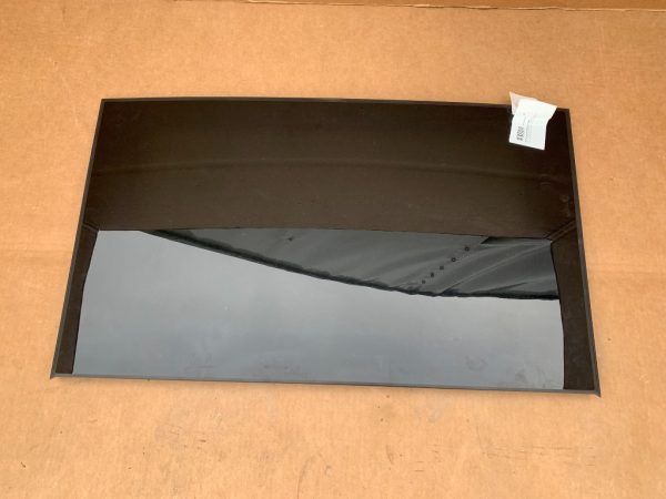 Sticla trapa Mercedes B class B200 W246 1.6 A2047800121 - Dezmembrari Auto