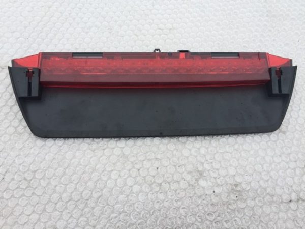 Stop auxiliar VW Passat B8 sedan / limuzina 3G5 945 087 3G5945087 - Dezmembrari Auto