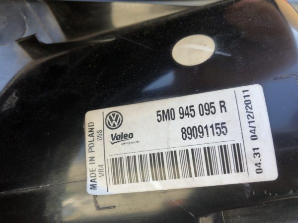 Stop stanga VW Golf 6 plus + 5M0945095R 5M0 945 095 R - Dezmembrari Auto - imagine 2