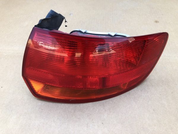 Stop dreapta aripa Audi A3 8p sportback S-LINE - Dezmembrari Auto