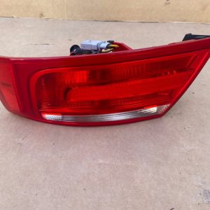 Stop dreapta Audi A5 coupe 8T8945096E 8T8 945 096 E - Dezmembrari Auto