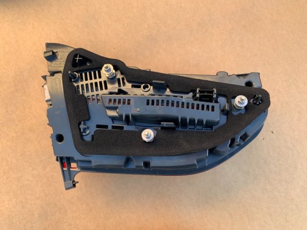Stop dreapta capota spate BMW Seria 7 G12 7342968 - Dezmembrari Auto - imagine 2