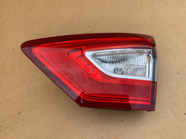 Stop dreapta capota spate Ford Mondeo 5 DS73-13A602-JF - Dezmembrari Auto