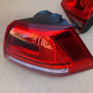 Stop dreapta caroserie VW Golf 7 hatchback 2016 5G0945096P 5G0 945 096 P la 0 km - Dezmembrari Auto