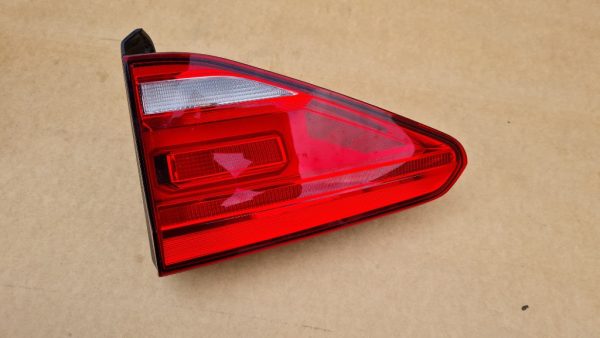 Stop dreapta haion VW Touran 2017 5TA945094D 5TA 945 094 D - Dezmembrari Auto