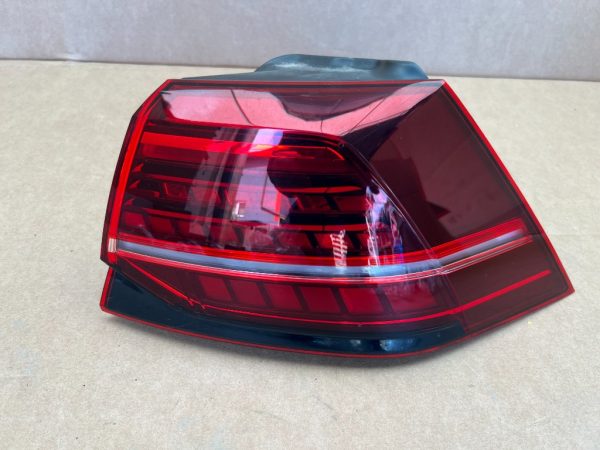 Stop dreapta led cu semnalizare dinamica VW Golf 7 facelift 5G0945208G 5G0 945 208 G - Dezmembrari Auto