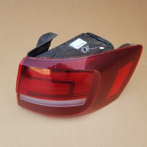 Stop dreapta VW Jetta 2016 limuzina - Dezmembrari Auto