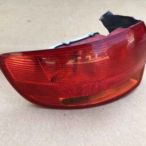 Stop stanga aripa Audi A3 8p sportback S-LINE - Dezmembrari Auto