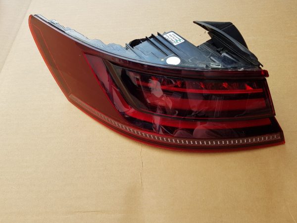 Stop stanga aripa caroserie VW Arteon 3G8945207B 3G8 945 207 B - Dezmembrari Auto