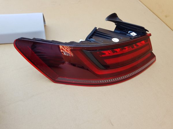 Stop stanga aripa VW Arteon 3G8945207J 3G8 945 207 J - Dezmembrari Auto