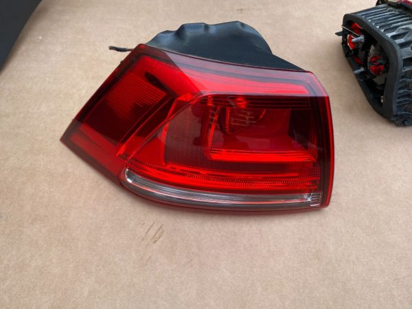 Stop stanga aripa VW Golf 7 2015 hatchback 5G0945095F 5G0 945 095 F - Dezmembrari Auto