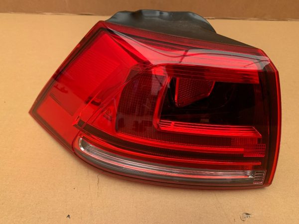 Stop stanga aripa VW Golf 7 2016 hatchback 5G0945095P 5G0 945 095 P la 0 km - Dezmembrari Auto