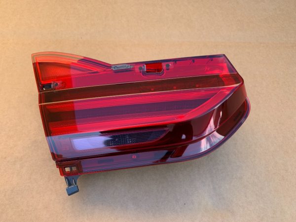 Stop stanga capota spate BMW Seria 7 G12 7342967 - Dezmembrari Auto