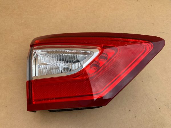 Stop stanga capota spate Ford Mondeo 5 2018 DS73-13A603-JF - Dezmembrari Auto