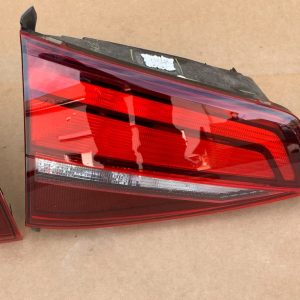 Stop stanga capota spate VW Jetta 2017 5C6945093L 5C6 945 093 L la 0 km - Dezmembrari Auto